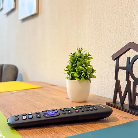 Serviceroom24 - 1 In Wlan - Smart-tv - 24-7 Check-in Und Küche