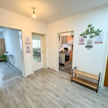 Serviceroom24 - 1 In Wlan - Smart-tv - 24-7 Check-in Und Kueche Apartment