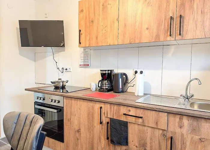 Serviceroom24 - 1 In Wlan - Smart-tv - 24-7 Check-in Und Küche *